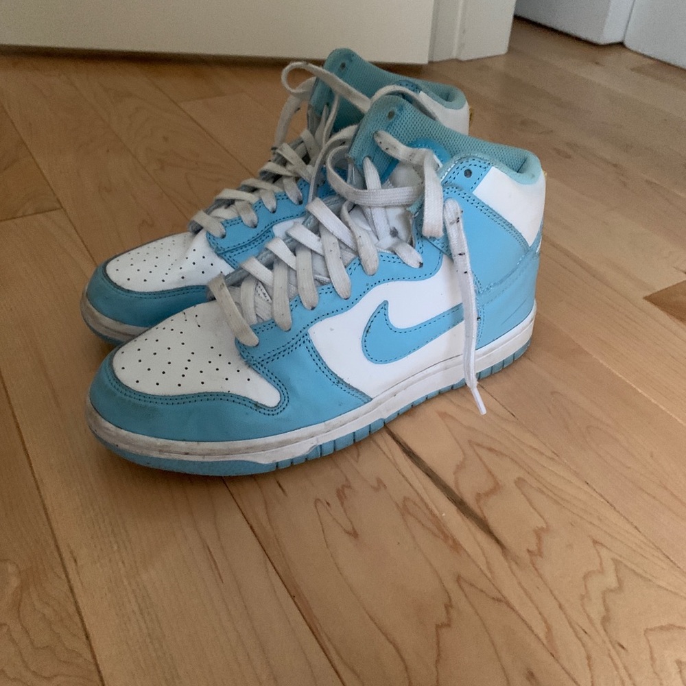 “Blue Chill” nike dunks